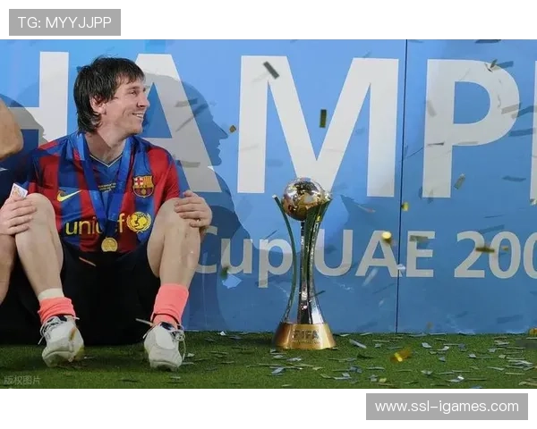 梅西巴萨17赛季回顾：四夺欧冠十次西甲，七金球铸就传奇